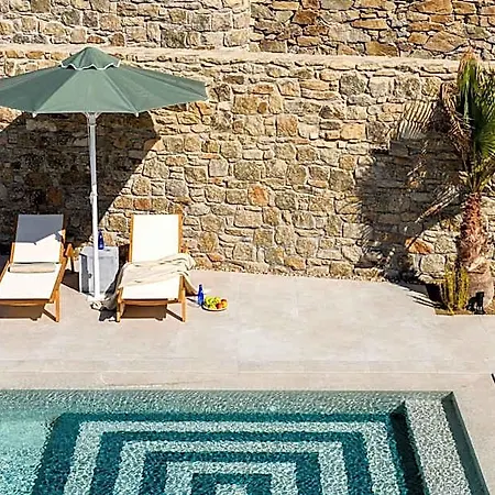 Hotel Camarades Mykonos 3*