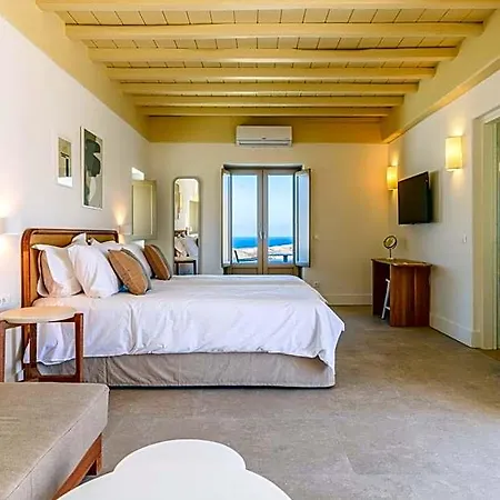 Camarades Mykonos Hotel 3*