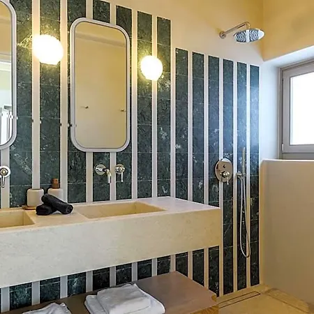 Camarades Mykonos Hotel 3*