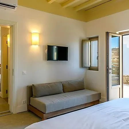 Camarades Mykonos 3*